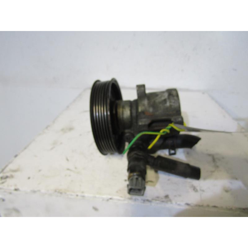 Pompe de direction VOLKSWAGEN GOLF 4 Photo n°1
