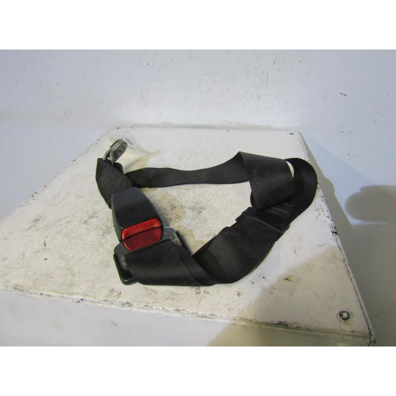 Attache ceinture arriere gauche BMW SERIE 3 E46 Photo n°1