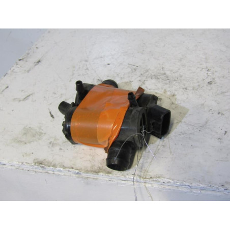 Pompe lave glace avant TOYOTA AVENSIS VERSO