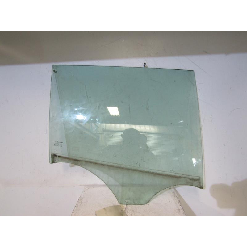 Vitre arriere droit RENAULT MEGANE 2 Photo n°1