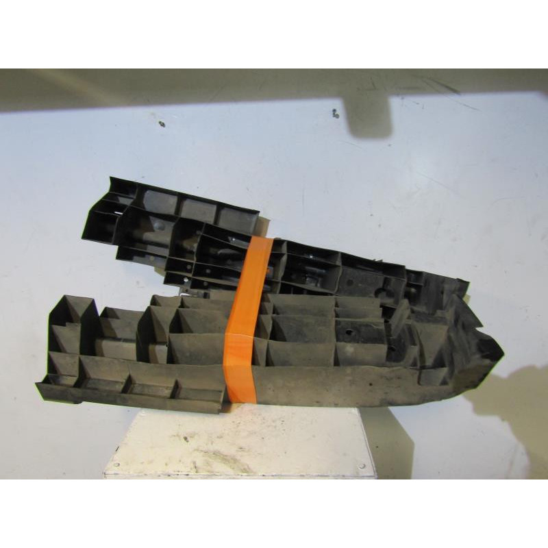 Renfort pare choc arriere (traverse) PEUGEOT 406 Photo n°1