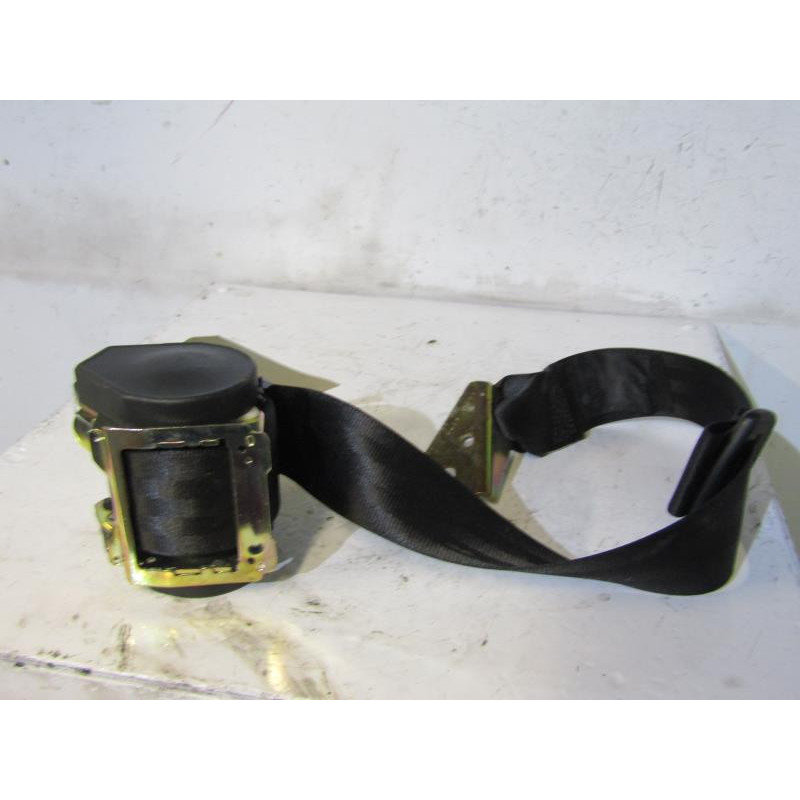 Ceinture arriere gauche VOLKSWAGEN GOLF 5 Photo n°1