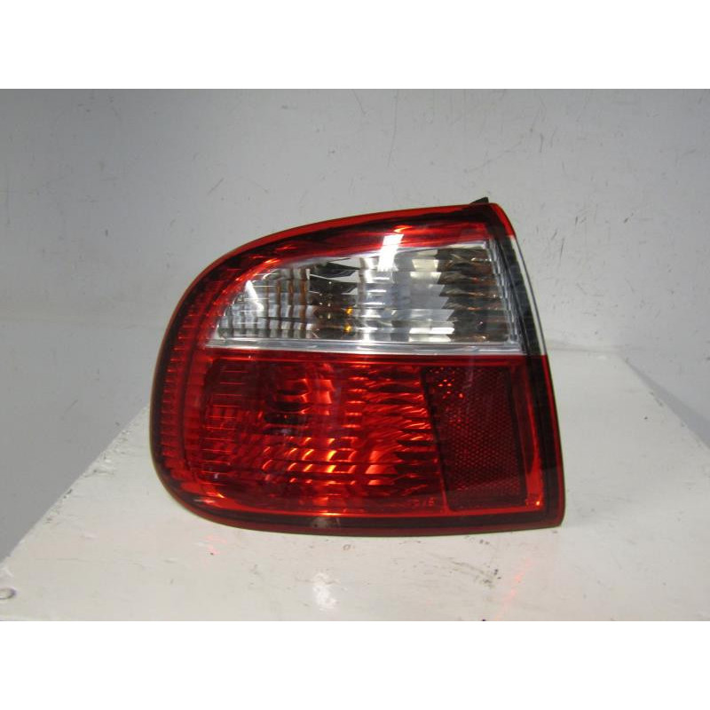 Feu arriere principal gauche (feux) SEAT TOLEDO 2 Photo n°1