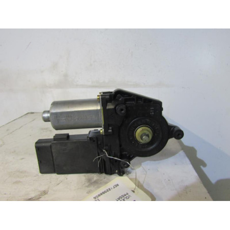 Moteur leve vitre avant droit VOLKSWAGEN PASSAT 4