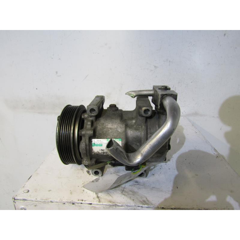 Compresseur clim FORD FIESTA 5 Photo n°1