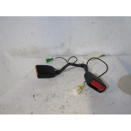 Attache ceinture arriere gauche CITROEN C6