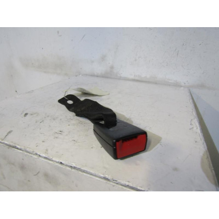 Attache ceinture arriere gauche BMW SERIE 1 E87