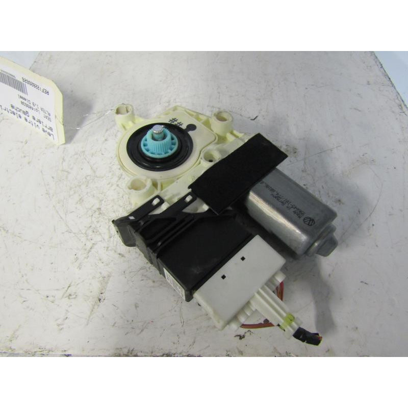Moteur leve vitre arriere gauche SEAT ALTEA Photo n°1