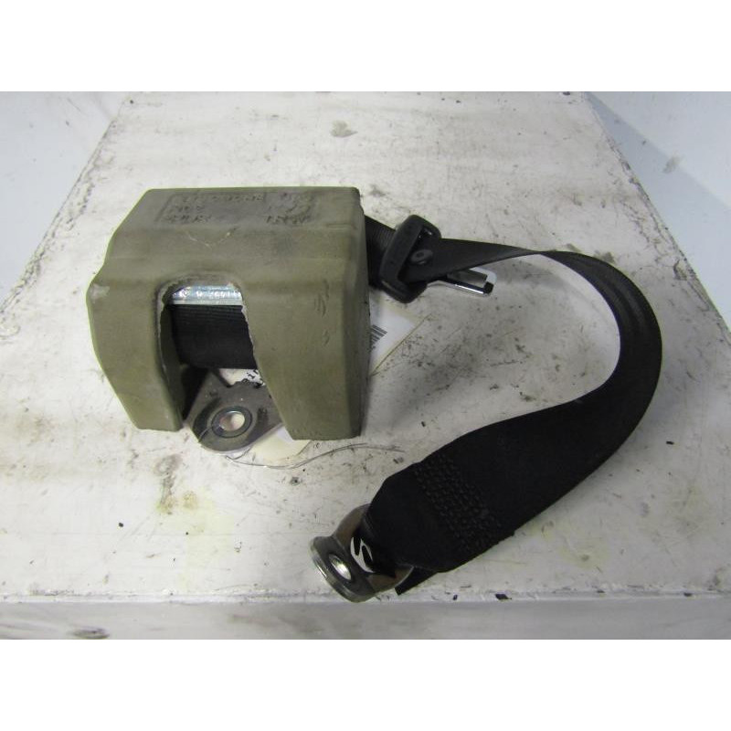 Ceinture arriere gauche AUDI A3 2 Photo n°1
