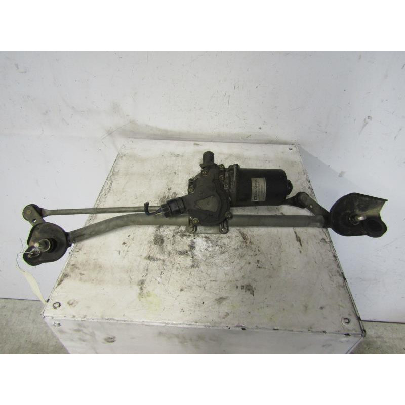 Moteur essuie glace avant TOYOTA COROLLA 10 Photo n°1