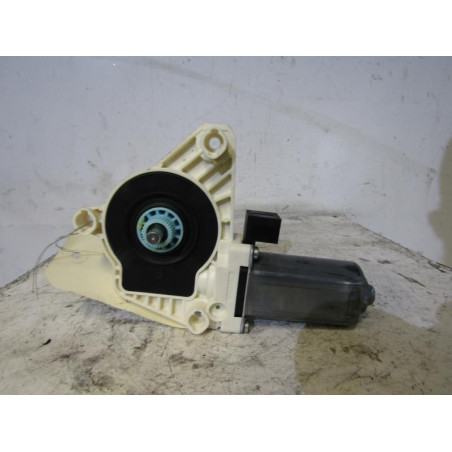 Moteur leve vitre avant droit VOLKSWAGEN PASSAT 7