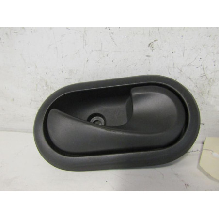 Poignee interieur avant droit DACIA SANDERO 1