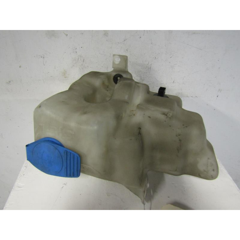 Vase de lave glace VOLKSWAGEN GOLF 4 Photo n°1