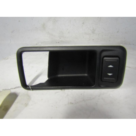 Interrupteur de leve vitre avant droit FORD C-MAX 1