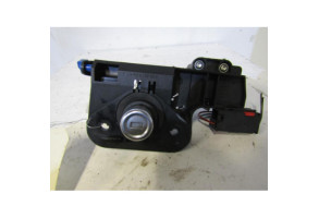 Bouton de coffre OPEL CORSA C Photo n°1