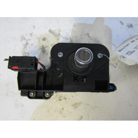 Bouton de coffre OPEL CORSA C