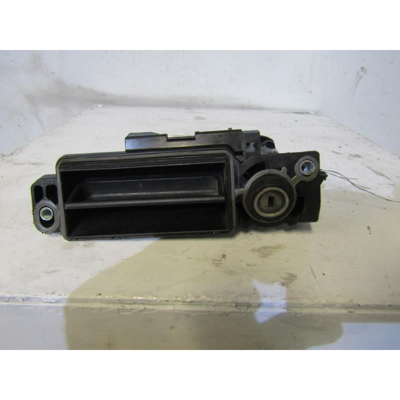 Bouton de coffre MERCEDES CLASSE C 203 Photo n°1