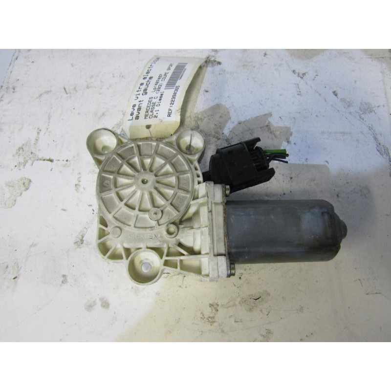 Leve vitre electrique avant gauche MERCEDES CLASSE C 203 Photo n°1