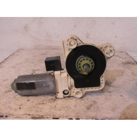 Moteur leve vitre arriere gauche MERCEDES CLASSE S 220