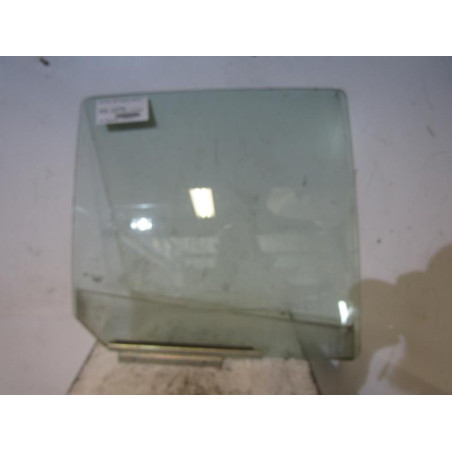 Vitre arriere droit SUZUKI SPLASH