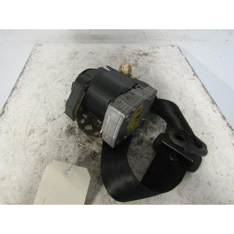 Ceinture arriere gauche AUDI A3 1 Photo n°1