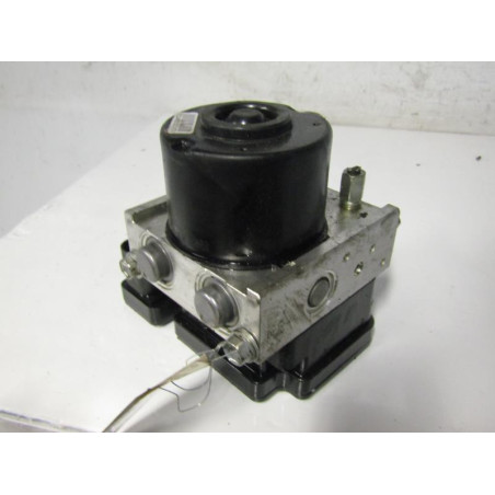 Bloc ABS (freins anti-blocage) TOYOTA YARIS 2