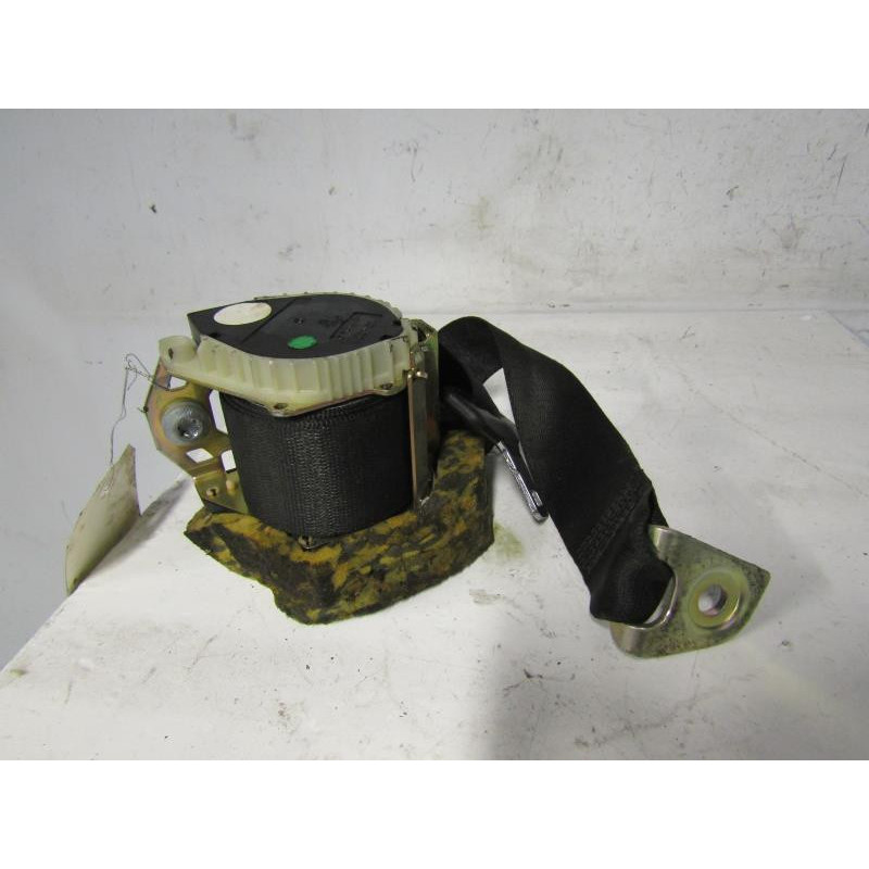 Ceinture arriere droit MERCEDES CLASSE C 203 Photo n°1