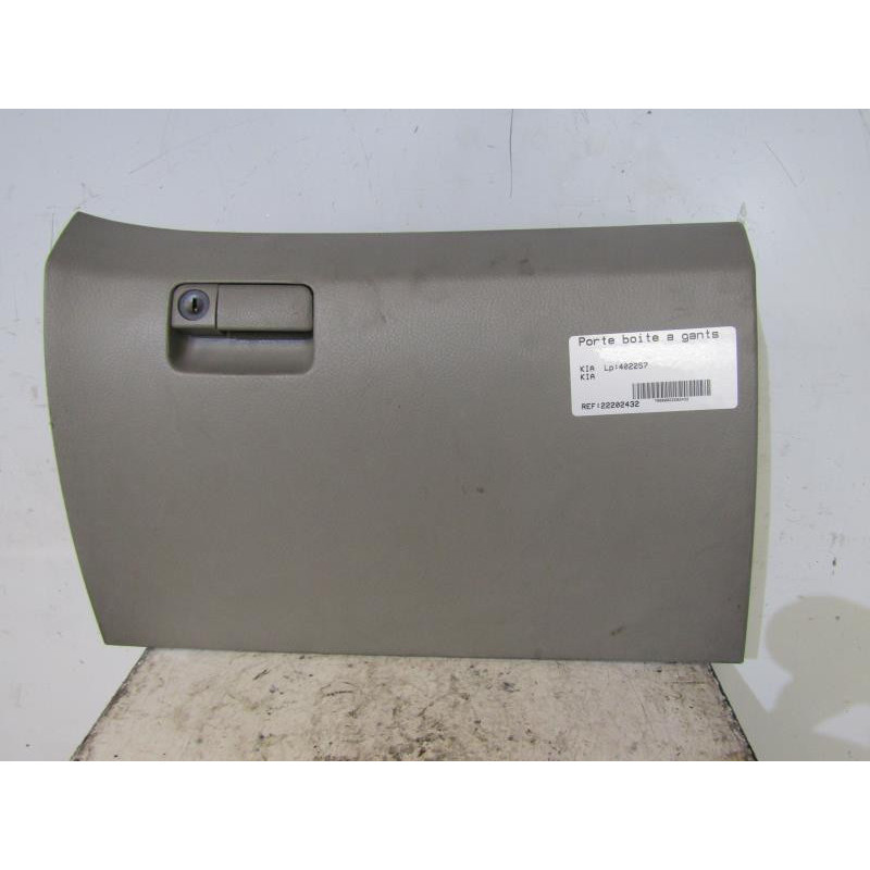 Porte boite a gants KIA CERATO Photo n°1