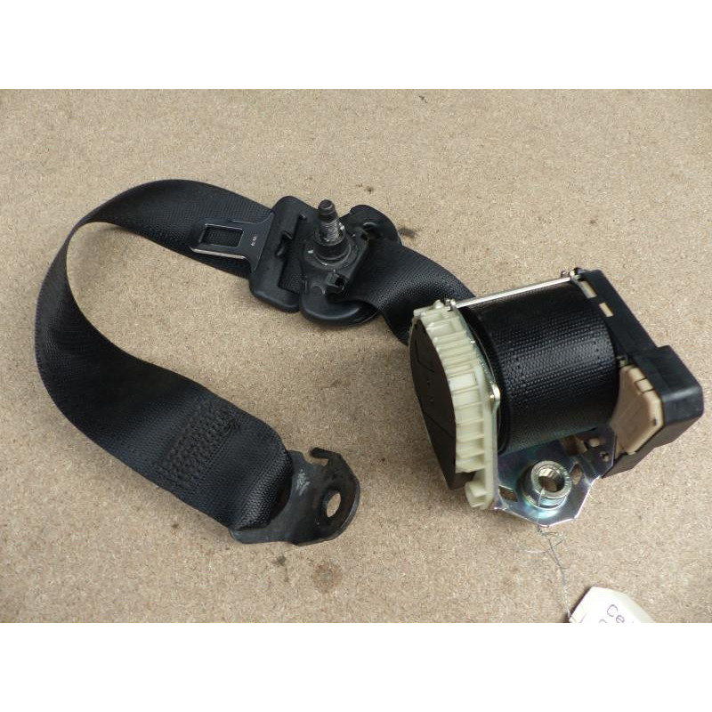 Ceinture arriere gauche OPEL CORSA C Photo n°1