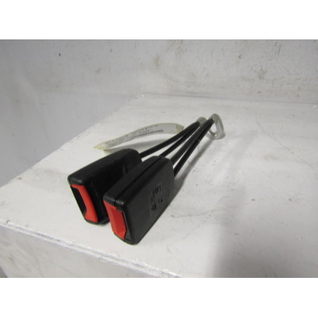 Attache ceinture arriere droit VOLKSWAGEN POLO 3