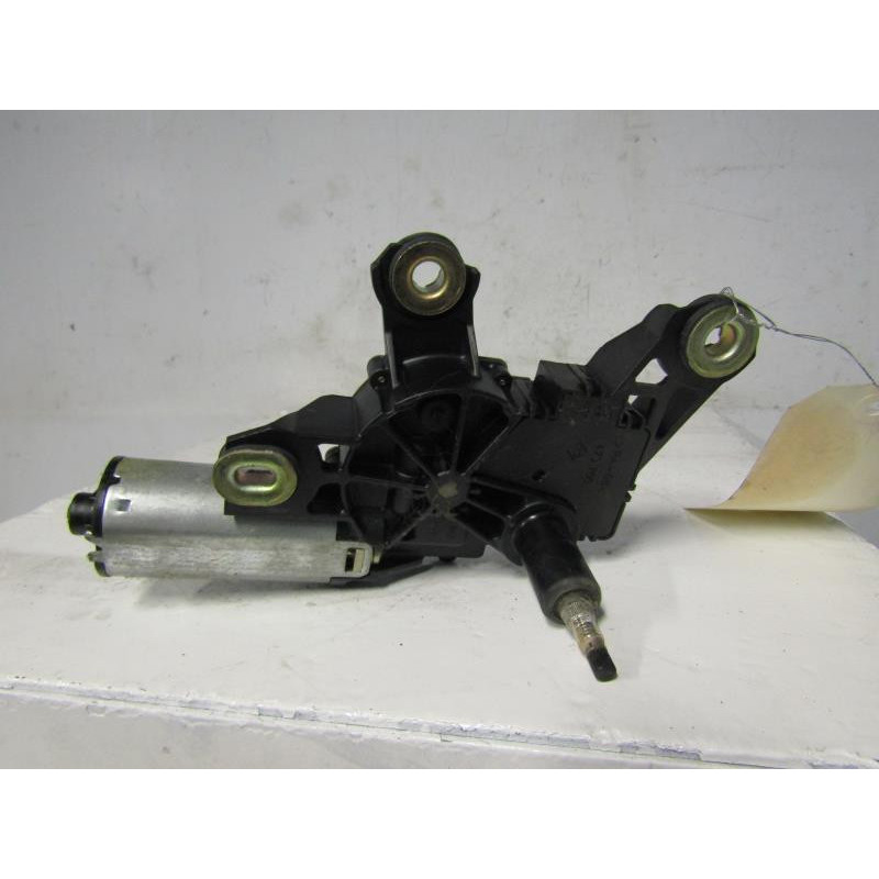 Moteur essuie glace arriere VOLKSWAGEN POLO 3 Photo n°1