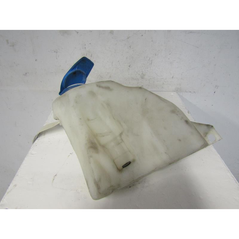 Vase de lave glace VOLKSWAGEN POLO 3 Photo n°1