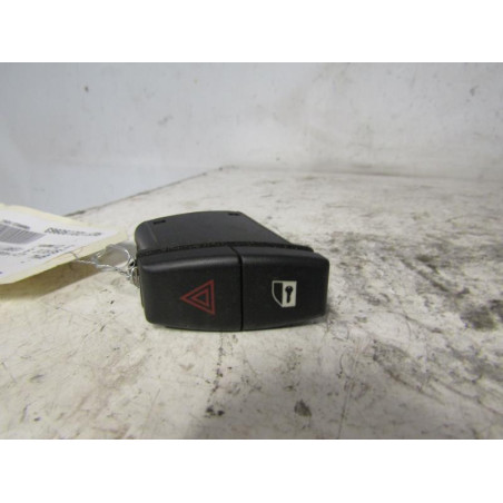 Bouton de warning BMW SERIE 5 E60