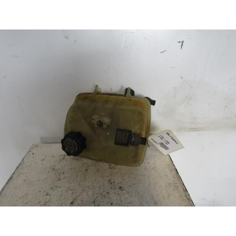 Vase d'expansion CITROEN C8 Photo n°1