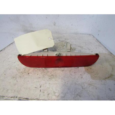 Feu arriere stop central MAZDA 3 1