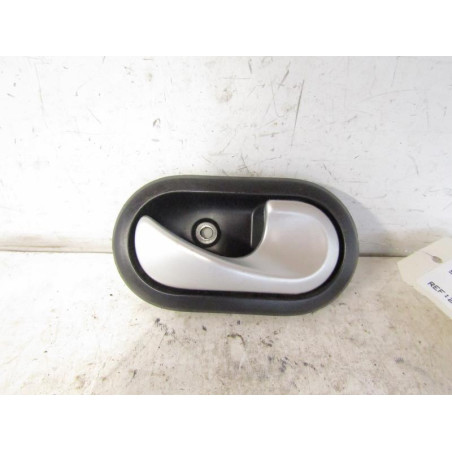 Poignee interieur avant droit DACIA SANDERO 1