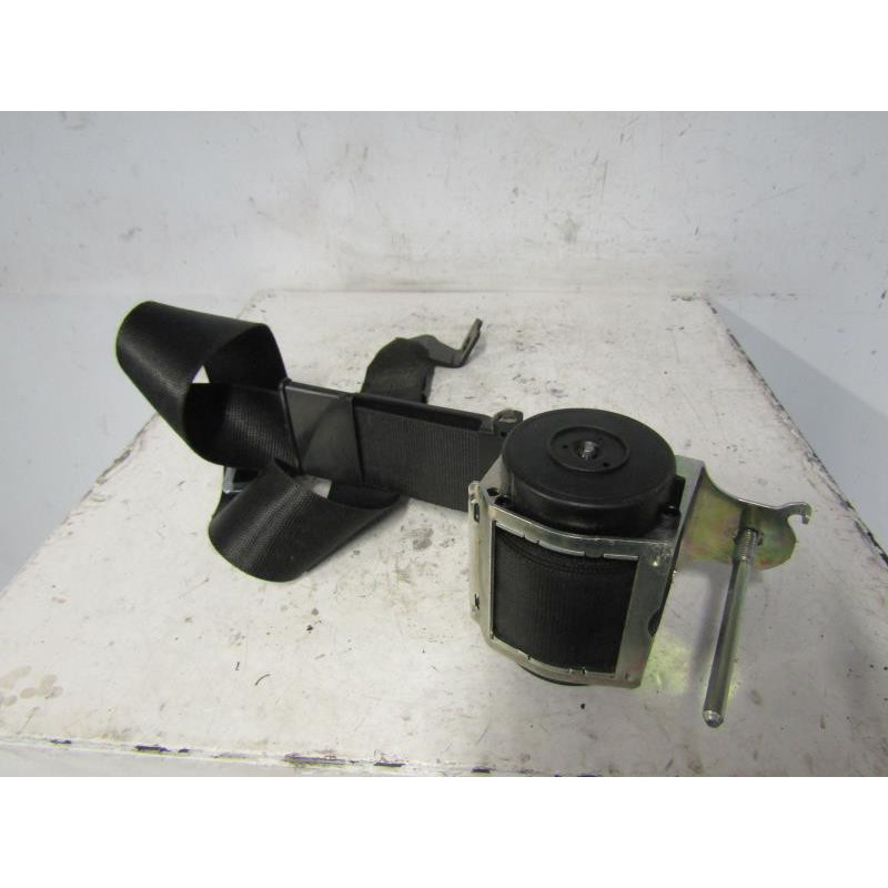 Ceinture avant gauche OPEL ZAFIRA B Photo n°1