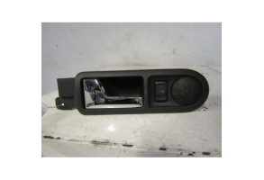 Poignee interieur arriere gauche VOLKSWAGEN PASSAT 4 Photo n°1