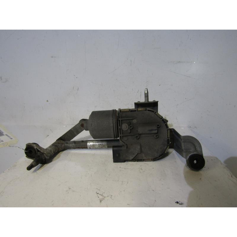 Moteur essuie glace avant droit VOLKSWAGEN GOLF PLUS Photo n°1
