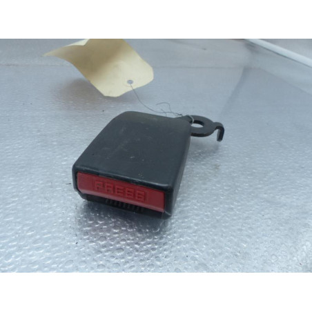Attache ceinture arriere droit PEUGEOT 307