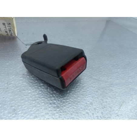 Attache ceinture arriere gauche PEUGEOT 307