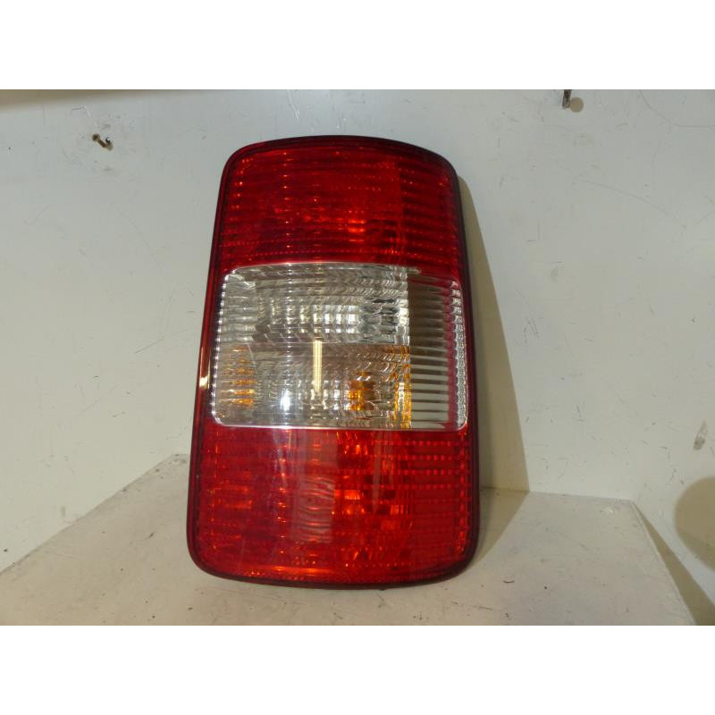 Feu arriere principal droit (feux) VOLKSWAGEN CADDY 3 Photo n°1