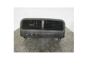 Bouton de coffre FIAT GRANDE PUNTO Photo n°1