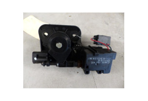 Bouton de coffre OPEL CORSA C Photo n°2