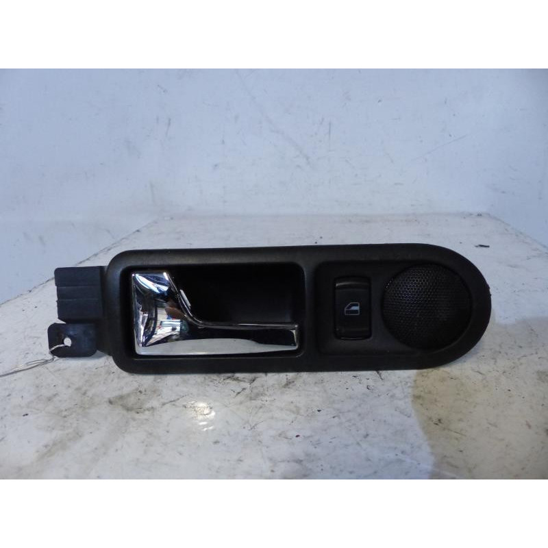 Poignee interieur arriere gauche VOLKSWAGEN BORA Photo n°1