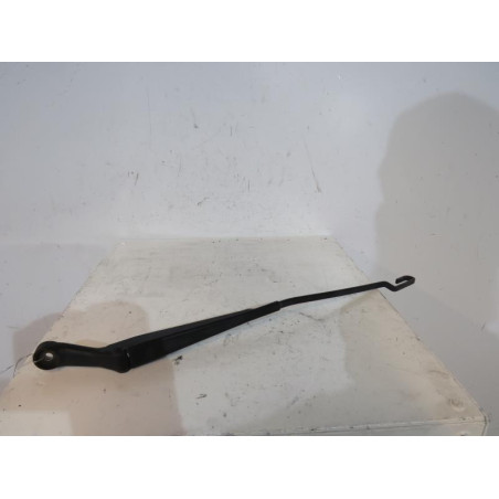 Bras essuie glace avant droit VOLKSWAGEN PASSAT 4