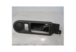 Poignee interieur arriere droit VOLKSWAGEN PASSAT 4 Photo n°1