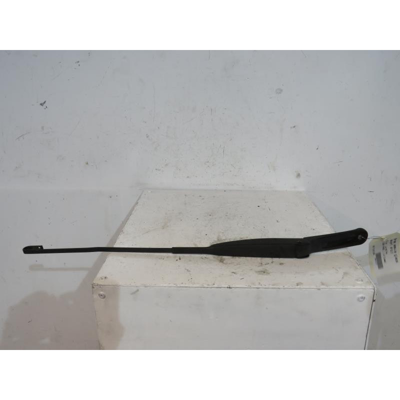 Bras essuie glace avant droit FIAT IDEA Photo n°1