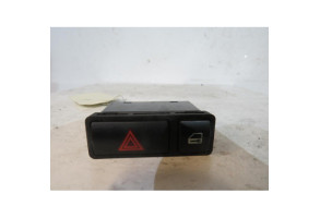 Bouton de warning BMW SERIE 3 E46 Photo n°1