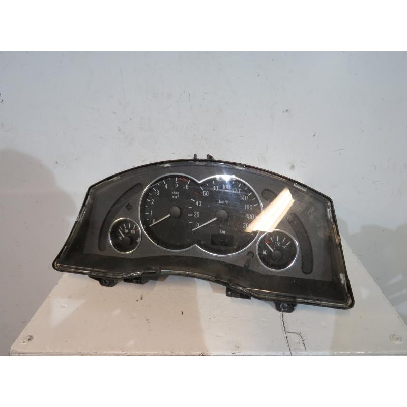 Compteur OPEL MERIVA A Photo n°1